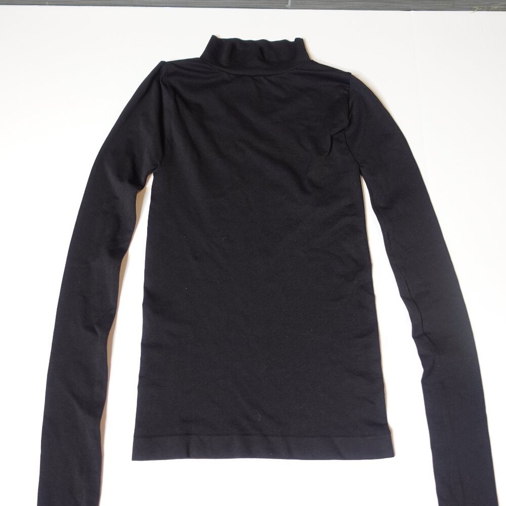 Free People Intimately Long Sleeves Shirt TOP Black petite size XS/S